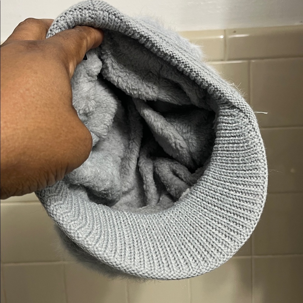 UGG Dusty Gray k Fuzzy Cap - Picture 2 of 2